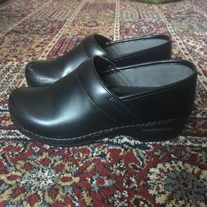 Dansko Professional XP Cabrio Clogs